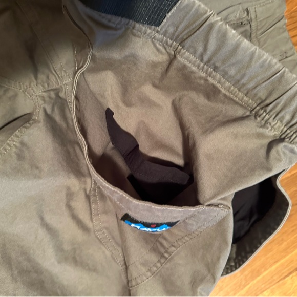 NWT Men's Kavu Hit The Road Stretch Twill Belted Pant, Dusty Sage, size XL - Picture 7 of 11